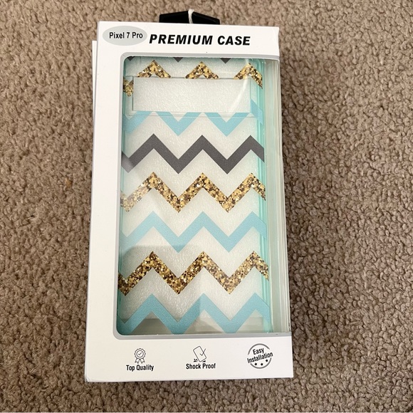 Stripes hard case Pixel 7 Pro - Picture 3 of 3